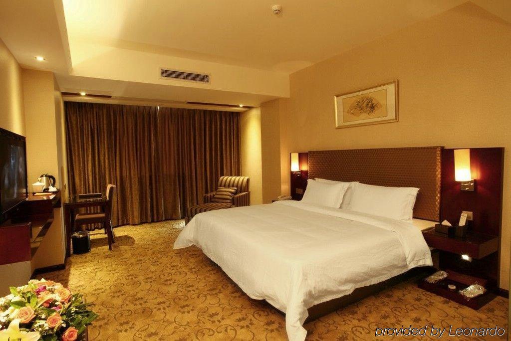 Oriental Shine Hotel Шеньчжень Номер фото